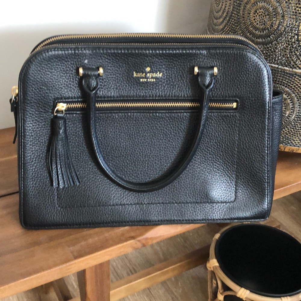 Kate spade beautiful black purse!
